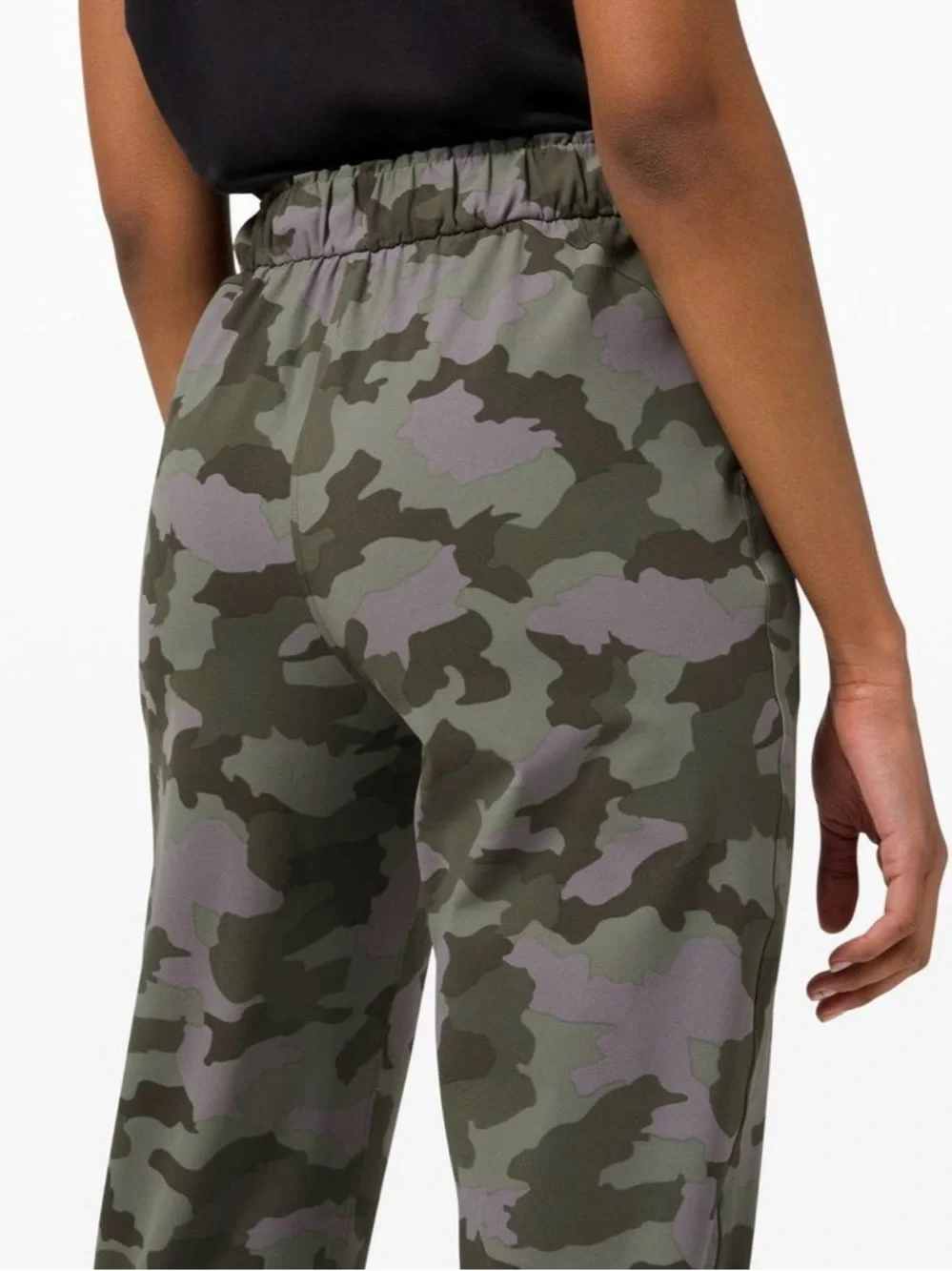 LULULEMON • Keep Moving Pant 7/8 High-Rise Heritage 365 Camo Dusky Lavender Mult
